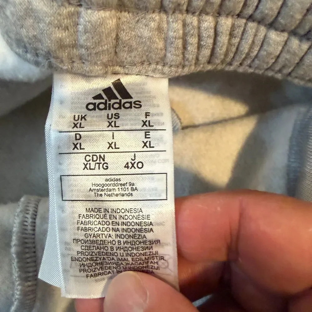 Adidas Essentials Fleece Jogger Sweatpants Gray 3 Stripe Mens XL Drawstring